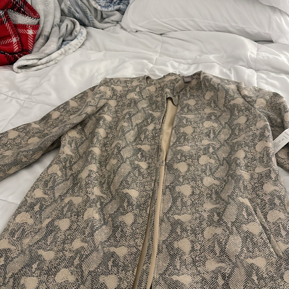 Chicos size 16/18 - Picture 2 of 3